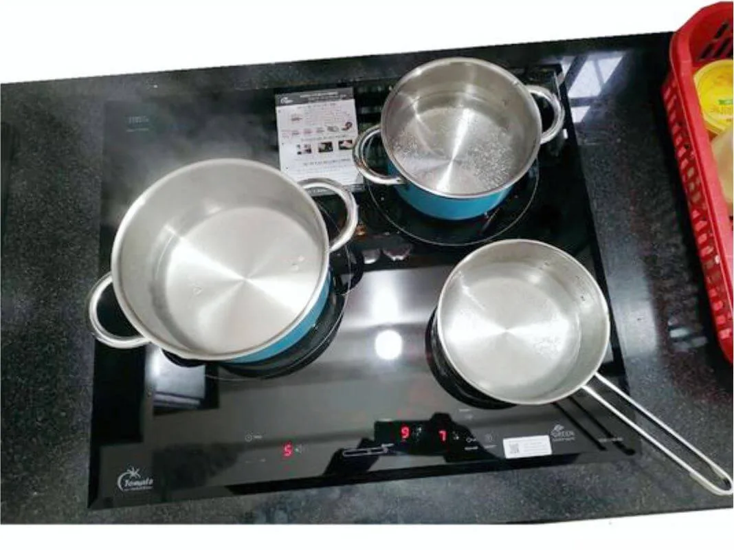 Bếp Từ Tomate TOM 03IS-8G, 3 Từ, 60CM, Mặt Kính Schott Ceran 16 Bếp Từ Tomate TOM 03IS-8G, 3 Từ, 60CM, Mặt Kính Schott Ceran