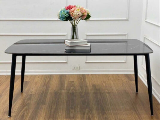 11+ Bộ Bàn Ăn Giá Rẻ: Khi Ngân Sách Không Còn Là Nỗi Lo Lắng