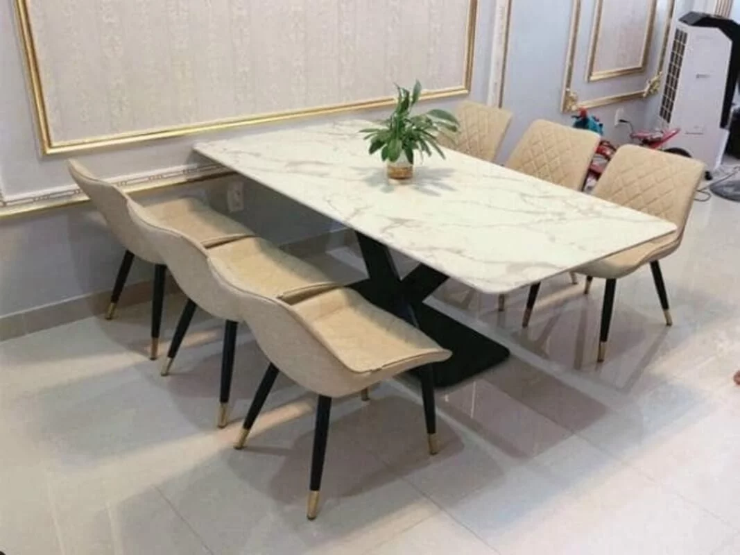 8 Loại Bàn Ăn Mặt Đá - Nâng Tầm Không Gian Bếp Của Bạn 32 8 Loại Bàn Ăn Mặt Đá – Nâng Tầm Không Gian Bếp Của Bạn