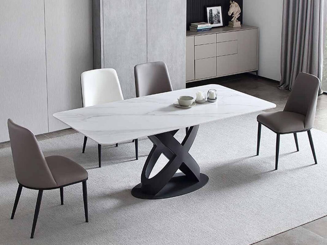 Bàn Ăn Nhập Khẩu Hiện Đại Aki 12 Sản Phẩm Lần Này Là Sự Kết Hợp Hài Hòa Giữa Các Mảng Sáng Tối Và Sự Thanh Mảnh Cùng Vững Chãi