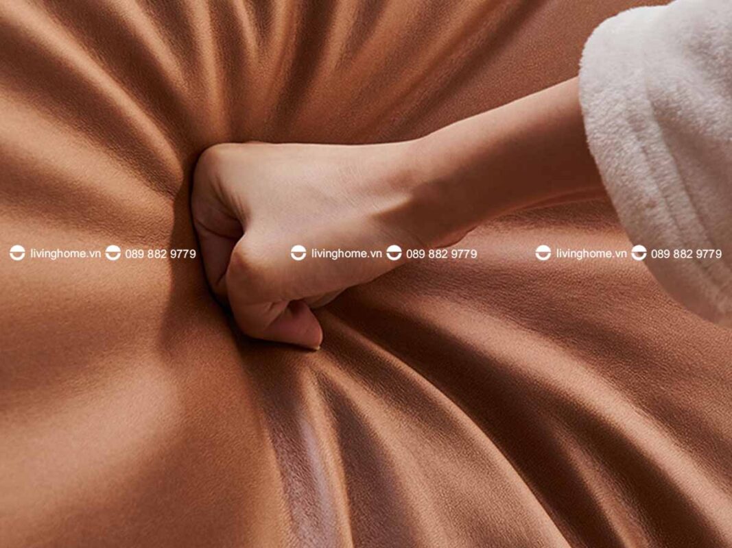 Sofa da nhập khẩu cao cấp Alfreda cao cấp 12 Lớp đêm D40 cao cấp giúp sofa có độ đàn hồi cao