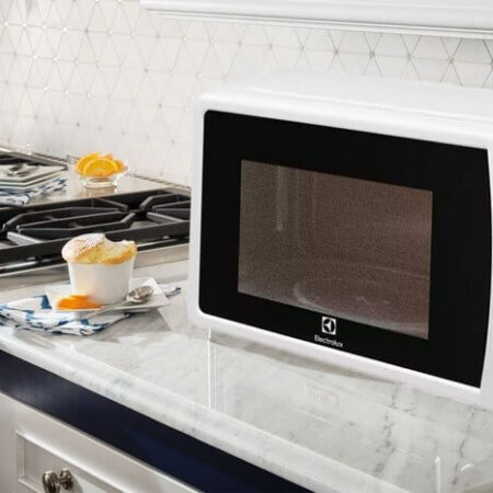 Lò Vi Sóng Electrolux EMM20K18GWI 20 Lít